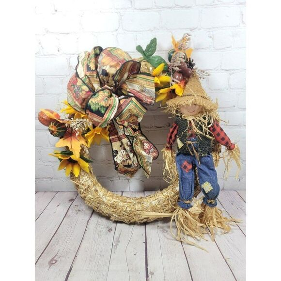 Vintage Seasonal Fall Scarecrow Door Wreath - Picture 1 of 4